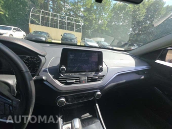 2023 Nissan Altima SR – miniatura 10
