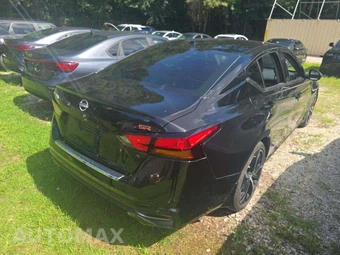 2023 Nissan Altima SR – miniatura 3