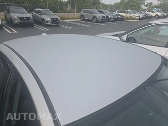 2023 Nissan Altima SR - miniatura 10