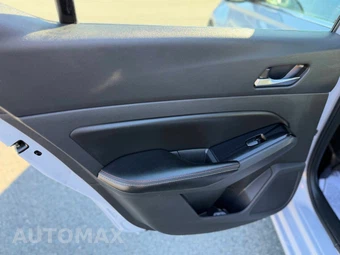 2023 Nissan Altima SR - miniatura 18