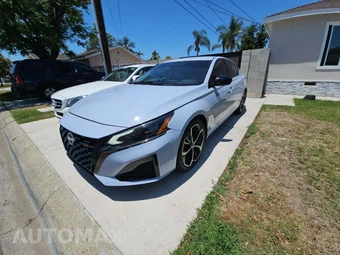 2023 Nissan Altima SR