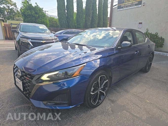 2023 Nissan Altima SR