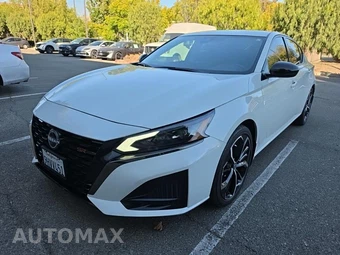 2023 Nissan Altima SR