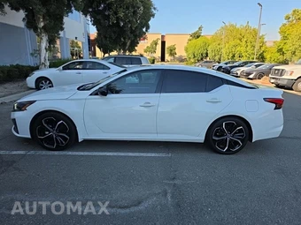 2023 Nissan Altima SR - miniatura 8