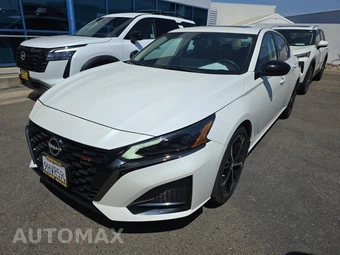 2023 Nissan Altima SR