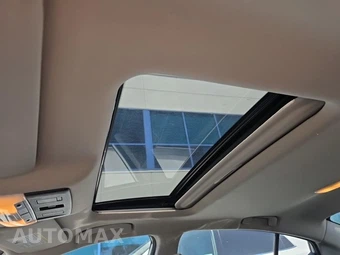 2023 Nissan Altima SR - miniatura 15