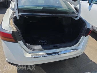 2023 Nissan Altima SR - miniatura 18