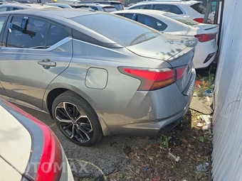 2023 Nissan Altima SR – miniatura 6