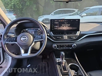 2023 Nissan Altima SR - miniatura 12