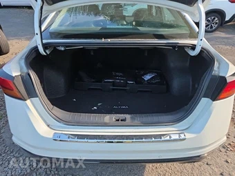 2023 Nissan Altima SR - miniatura 17