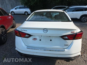 2023 Nissan Altima SR - miniatura 6