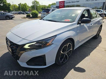 2023 Nissan Altima SR