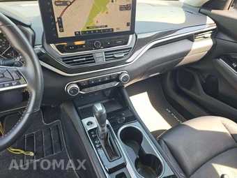 2023 Nissan Altima SR – miniatura 10