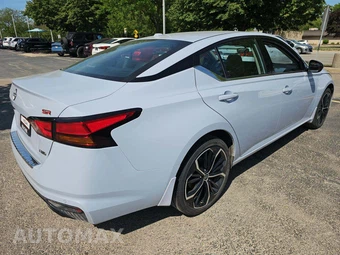 2023 Nissan Altima SR – miniatura 3