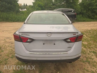 2023 Nissan Altima SR – miniatura 6