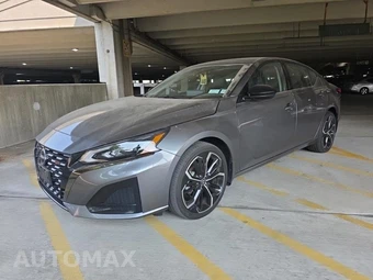 2023 Nissan Altima SR