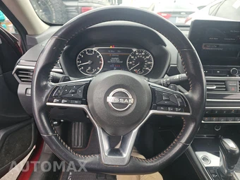 2023 Nissan Altima SR - miniatura 10