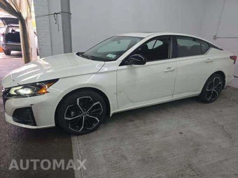 2023 Nissan Altima SR