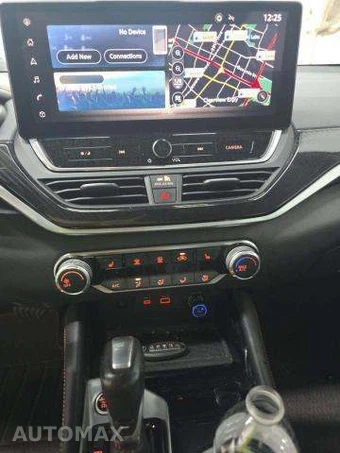 2023 Nissan Altima SR - miniatura 10