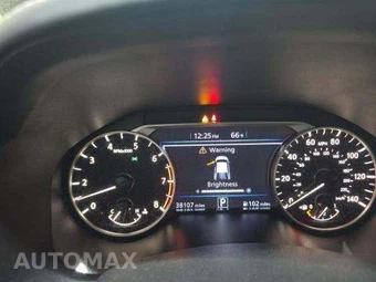 2023 Nissan Altima SR - miniatura 9