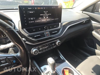 2023 Nissan Altima SR – miniatura 11