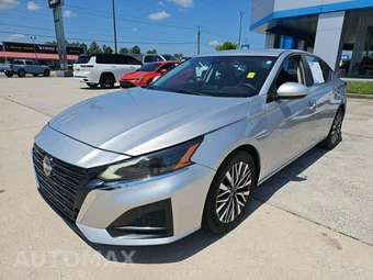 2023 Nissan Altima SV