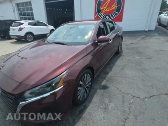 2023 Nissan Altima SV