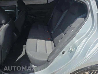 2023 Nissan Altima SV - miniatura 10