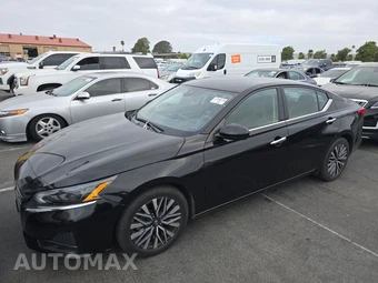 2023 Nissan Altima SV