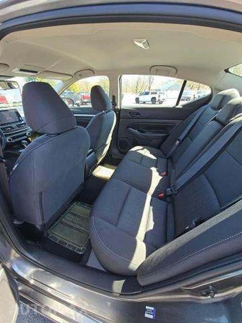 2023 Nissan Altima SV - miniatura 13