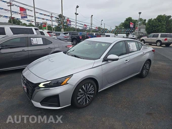 2023 Nissan Altima SV