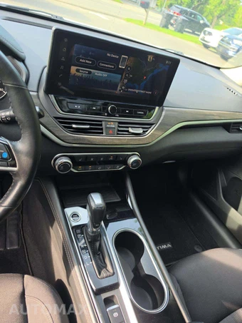 2023 Nissan Altima SV - miniatura 10