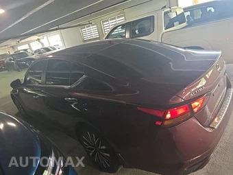 2023 Nissan Altima SV - miniatura 8