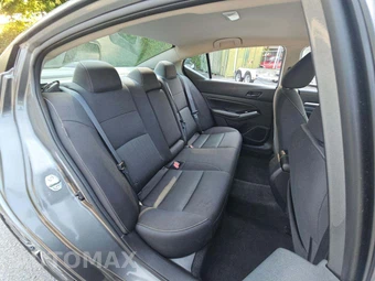 2023 Nissan Altima SV - miniatura 13