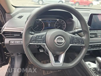 2023 Nissan Altima SV – miniatura 10