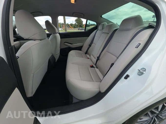 2023 Nissan Altima SV – miniatura 13