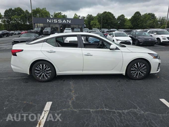 2023 Nissan Altima SV – miniatura 4