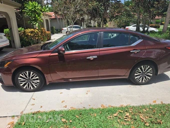 2023 Nissan Altima SV - miniatura 8