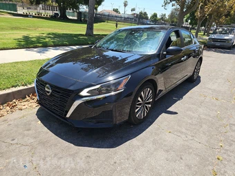 2023 Nissan Altima SV