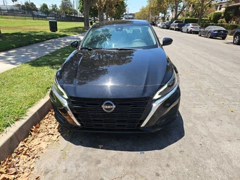 2023 Nissan Altima SV - miniatura 2
