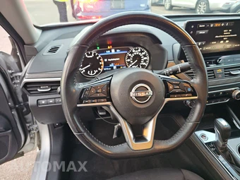 2023 Nissan Altima SV - miniatura 10
