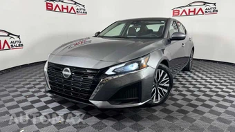 2023 Nissan Altima SV - miniatura 2