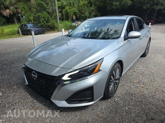 2023 Nissan Altima SV