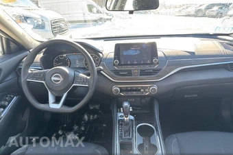 2023 Nissan Altima SV - miniatura 8