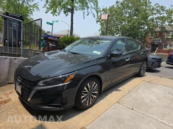 2023 Nissan Altima SV