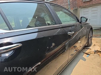 2023 Nissan Altima SV - miniatura 4