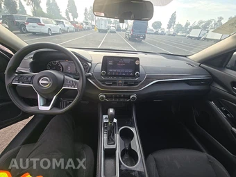 2023 Nissan Altima SV - miniatura 11