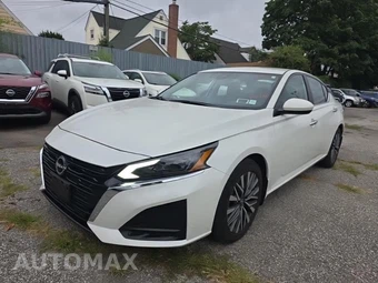 2023 Nissan Altima SV