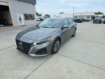 2023 Nissan Altima SV