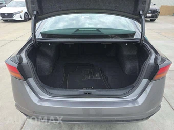 2023 Nissan Altima SV - miniatura 11